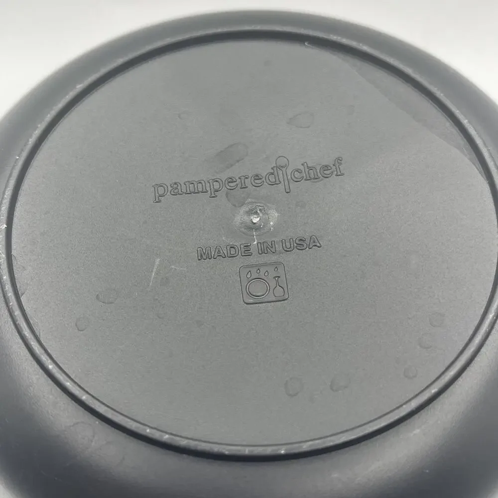 Pampered Chef Micro Cooker Microwave Steamer 4 Cup 1 Quart w/Locking Clear Lid